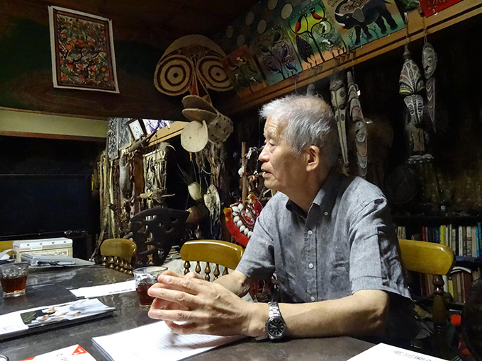 Masayuki Nishie talks in his residence “The Toad House”